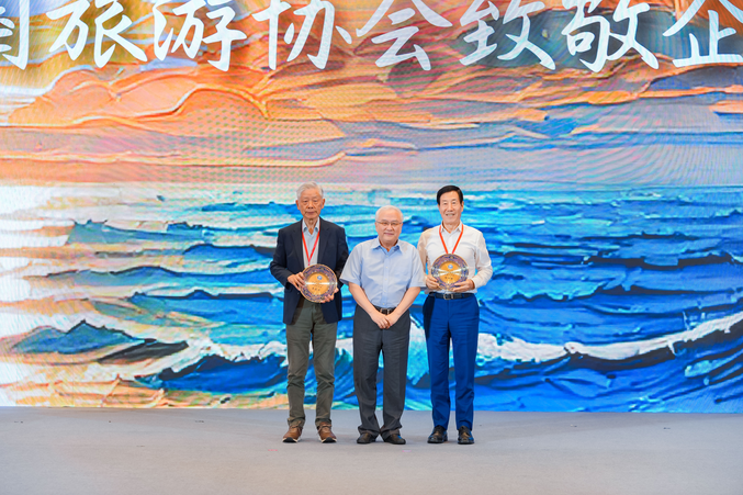 https://img2.danews.cc/upload/ajax/2025-06-26/BMcMuVAiqZAHajax.png