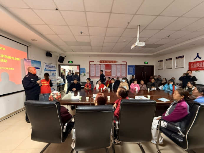 树敬老之风,促社会和谐—贵阳联通携手多家单位开展智慧助老公益活动 树敬老之风,促社会和谐—贵阳联通携手多家单位开展智慧助老公益活动