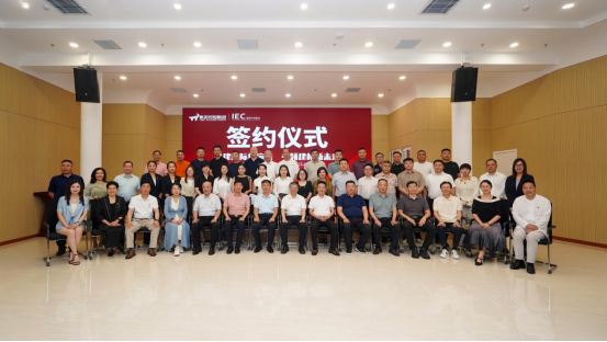 https://img2.danews.cc/upload/ajax/20250721/2605e807f1fd09aab914ec613227c680.png