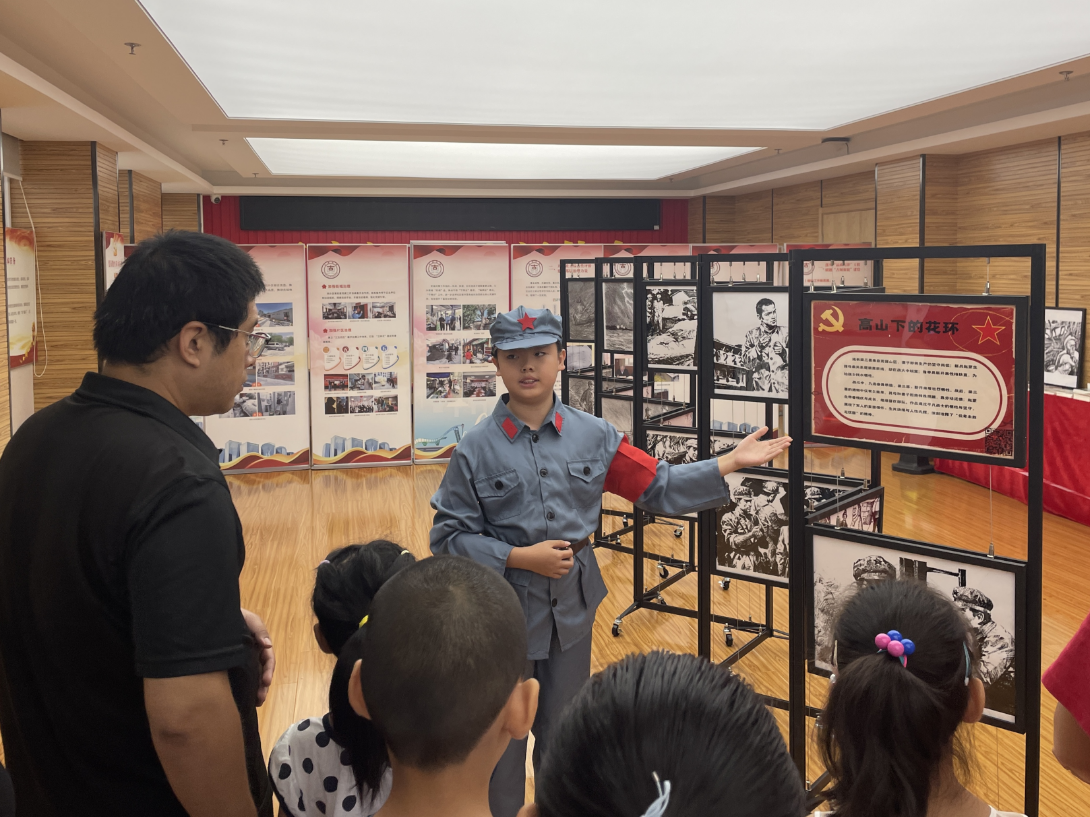 《烽火记忆绘丹青，红色基因代代传——石景山区图书馆连环画巡回展览圆满落幕》