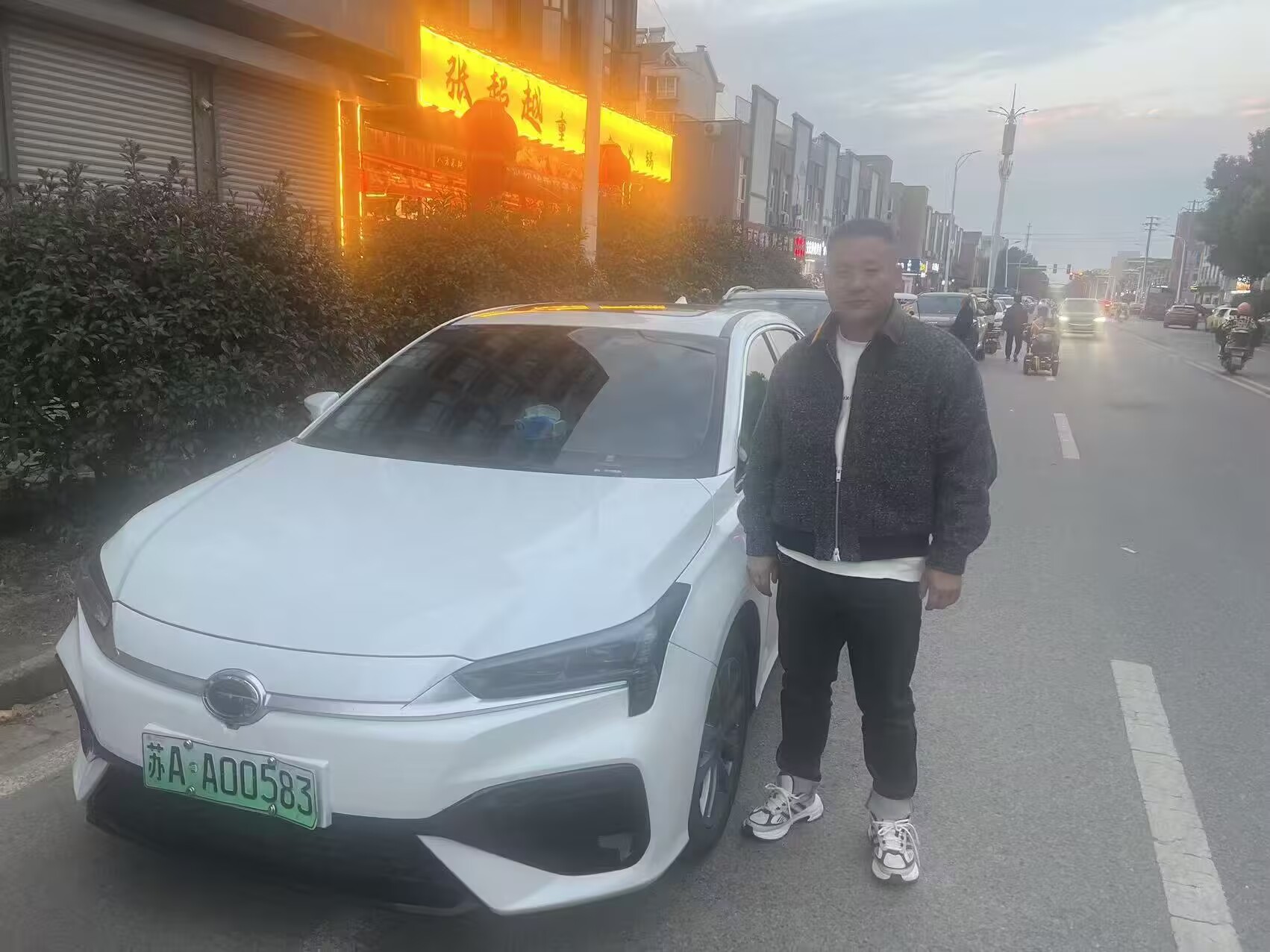 南京网约车司机滕宏文：为救昏厥老人紧急送医 平凡善举照亮石城