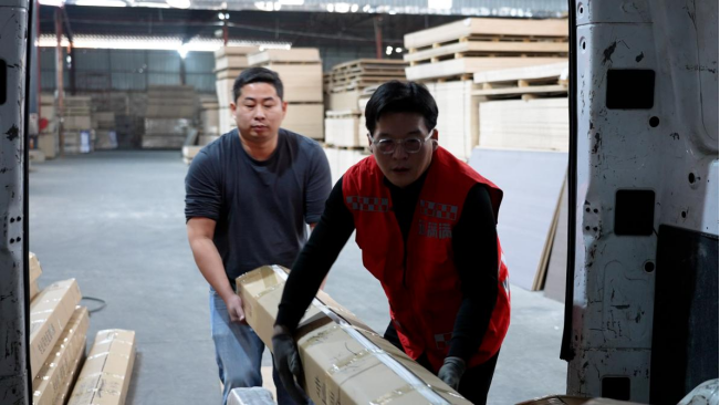 年关广东货运高峰至,运满满“编织”全国“年味运输网”