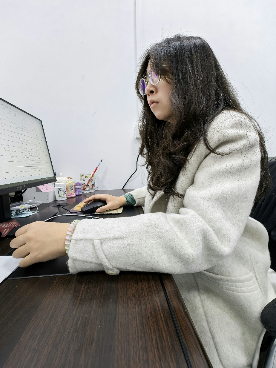 投身社区实践，践行青春使命