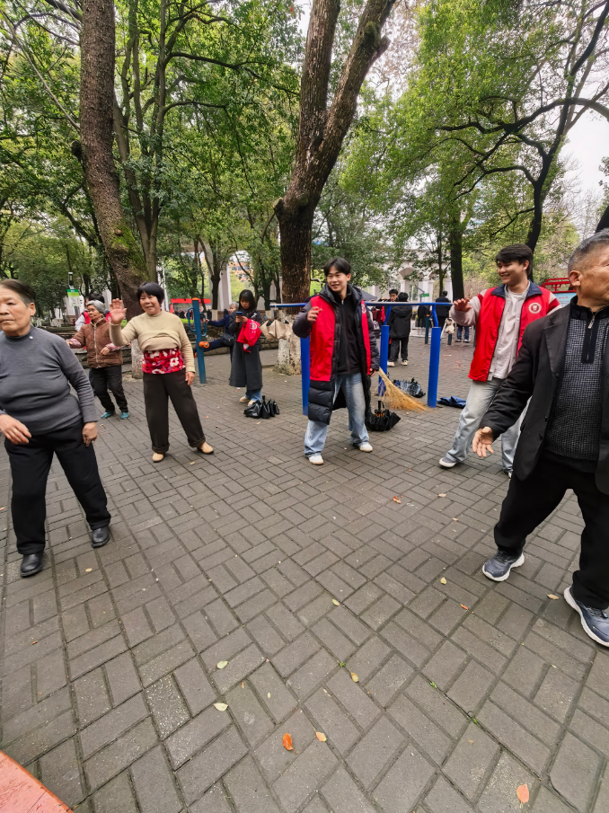 湘中幼专体育学子打造“湘颐康”，赋能银发康养新生态