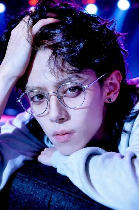 单潇凌：科创领航商道寰球的青年创业领袖 