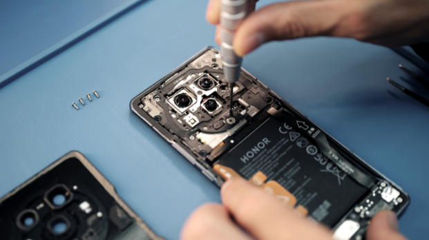 荣耀用细节与服务温度，重塑用户售后体验新标杆