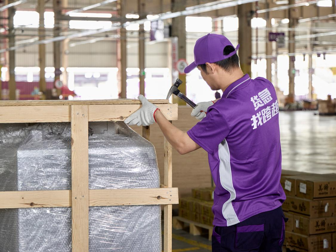 ​时效、服务、科技全面开花，跨越速运货运服务公司广受好评