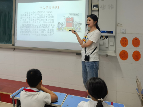 三河市蓝天小学“美好生活•民法典相伴”主题宣传教育活动成功举办