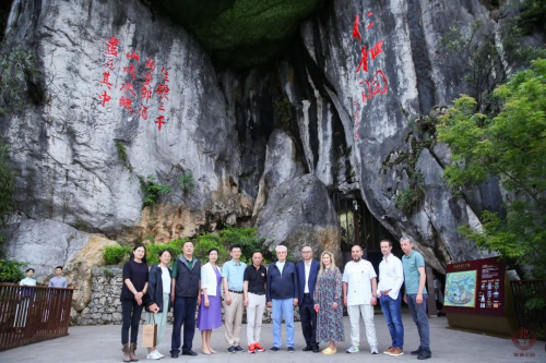 摩尔多瓦前总统彼得·鲁钦斯基莅临郎酒：世界级酒庄，牵起葡萄酒与白酒美妙情谊-区块链时报网