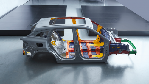 吉利银河L7首次整车拆解，最强体系力孕育最安全的新能源汽车