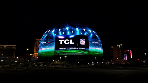 敢为43年，TCL携手NFL“橄上春碗”，全球化又上新征程