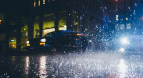 长夜8000里 首尔的雨夜很黑-法制日报