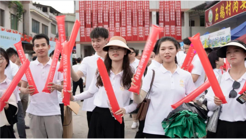 旭博美集团创始人&董事长苏旭先生特别赞助《古蔺县中东部乡镇篮球联赛与皇华镇首届乡村文化旅游节》助力家乡发展新征程