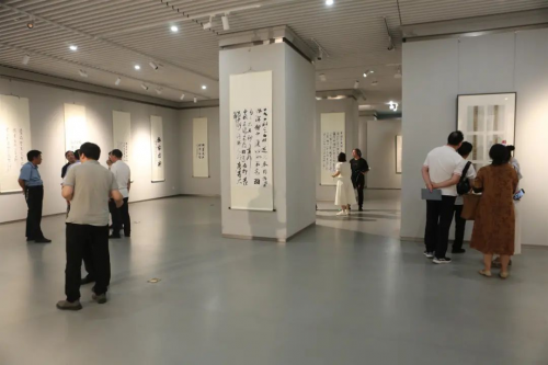 艺术眼   马健中跋临书法经典展在郑州开幕