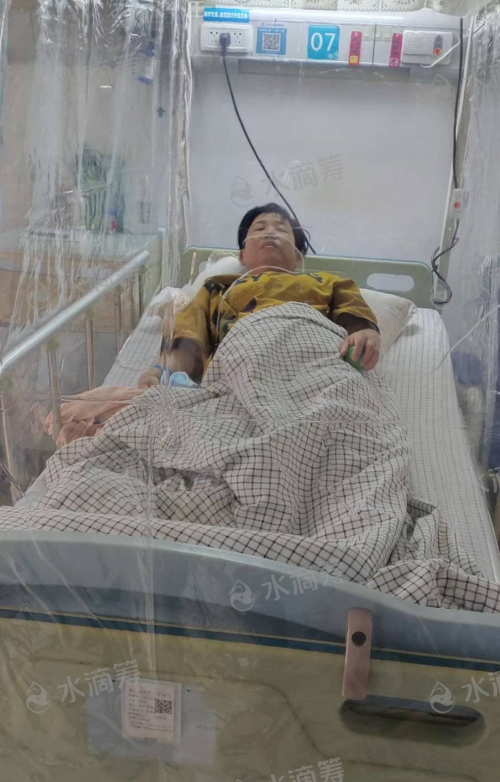 山东威海54岁妈妈柱赵月英不幸身患急性白血病，急需治疗费50万，女儿含泪求助！