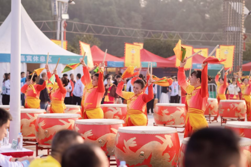 唐铎故里 户外天堂 “伢子小玉米”2024益阳岳家桥第二届半程马拉松鸣枪开跑！