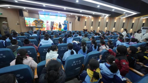 ​爱尔眼科青海“一城两院”积极参与“人大代表促儿童健康”主题视察活动，共筑儿童健康防线