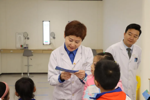 【眼健康科普】西宁市朝阳小学学生探访青海眼健康科普馆，共筑明亮视界