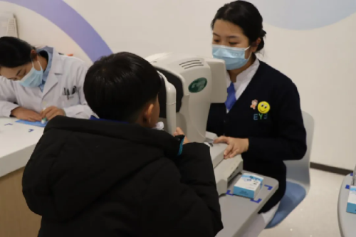 【眼健康科普】西宁市朝阳小学学生探访青海眼健康科普馆，共筑明亮视界