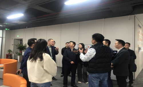 重庆市区委常委带队一行领导莅临吃米科技指导考察工作