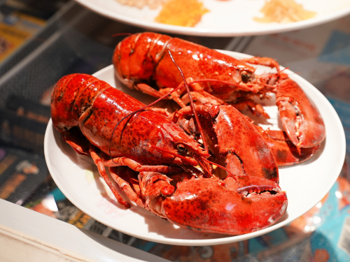 大润发“年货大街”年味十足  加拿大海鲜盛宴为餐桌增鲜