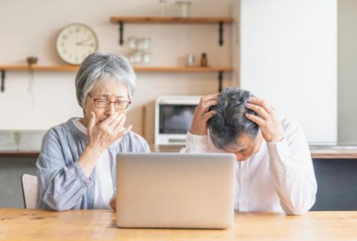 消费风向突变？精打细算的中老年人，竟为生命质量疯狂 “氪金”