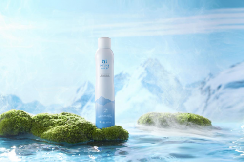 ​一年售出2000万+瓶，这个只卖补水喷雾的新疆品牌凭什么逆袭？