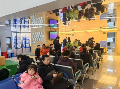 近视管理到爱尔,闪亮明眸新学期(图2) 近视管理到爱尔,闪亮明眸新学期(图2)