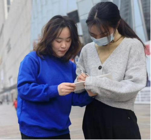 弘扬国医精粹，传送健康瑰宝——山东中医药大学与青同行队前往青岛市南开展中医药宣讲活动！