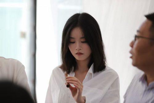 武汉青山烟草：青山脚下，青春绽放  ——记青山烟草舒昊玥的成长之路