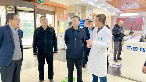 甘肃省归国华侨联合会领导莅临兰州爱尔眼科医院参观调研(图1) 甘肃省归国华侨联合会领导莅临兰州爱尔眼科医院参观调研(图1)