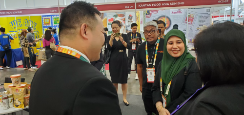 Guangxi Dahua Canna Root Vermicelli Expands International Market with the Belt and Road Initiative, Signing Million-Dollar Cooperation Agreements Guangxi Dahua Canna Root Vermicelli Expands International Market with the Belt and Road Initiative, Signing Million-Dollar Cooperation Agreements