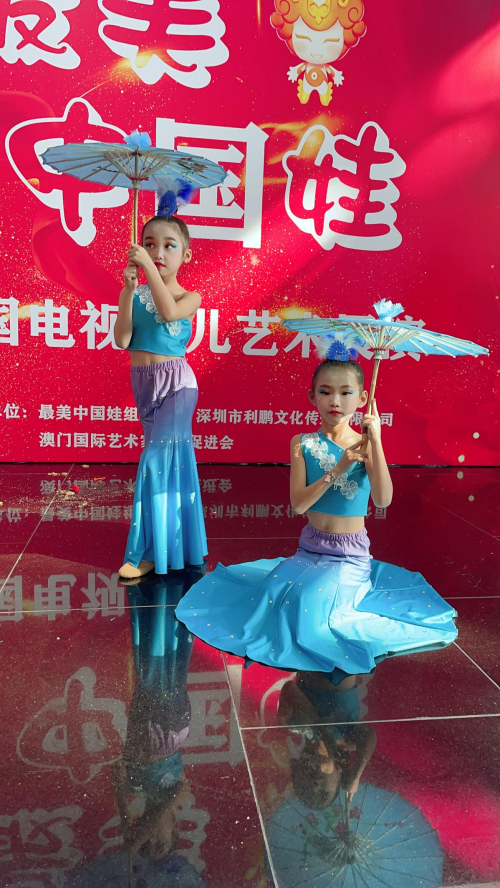 破茧成蝶：黎婉婷的逐梦之旅