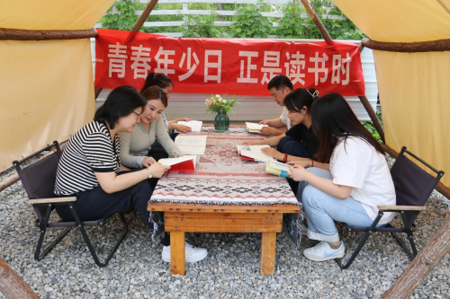 聚力有方向 奋斗有回响