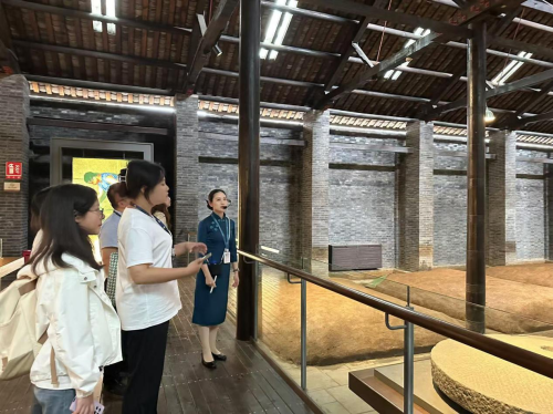 智酿东方韵味 数链全球味蕾​​ ——川大学子解码川酒国际化基因