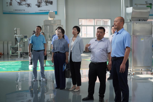 漯河市委宣传部到郾城区调研重点企业和新闻宣传工作