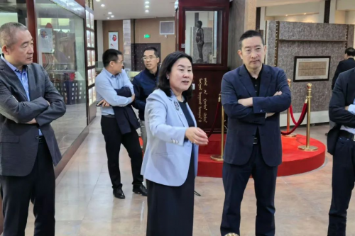 蒙医药产学研融合：奥特奇蒙药与内蒙古医科大学双向奔赴，推进发展