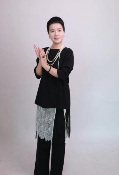 莲花钦：以东方智慧为引，书写生命美学传奇