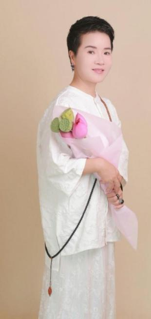莲花钦：以东方智慧为引，书写生命美学传奇