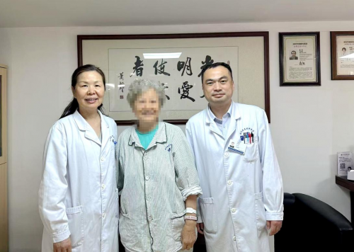 千里奔赴是信任，深圳华厦杜冰教授高难度手术助合肥患者重获清晰视力