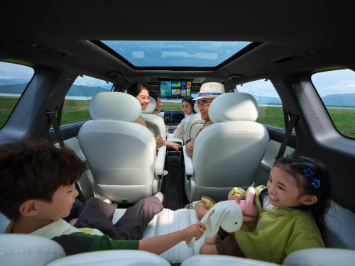 6口之家必看！东风奕派eπ008 vs 零跑C16：20万级6座SUV全能王之争 最新资讯 第2张