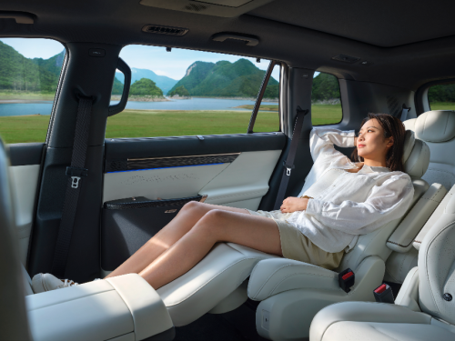 6口之家必看！东风奕派eπ008 vs 零跑C16：20万级6座SUV全能王之争 最新资讯 第3张