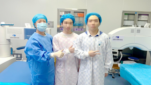 孩子即将上大学，深圳华厦眼科助力双胞胎摘镜，为大学的精彩运动生活加分！