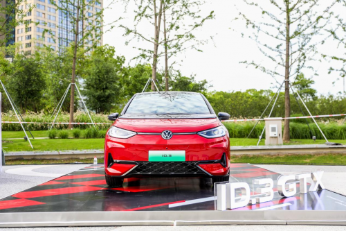 上汽大众以“长期主义”破局行业焦虑 2025上半年销量逆势上扬(图3)