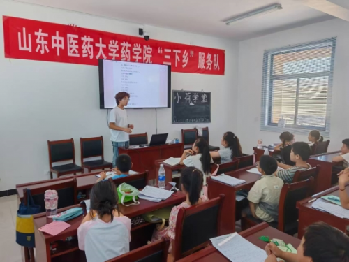 药香承韵育青苗:小荷课堂绘就多彩画卷