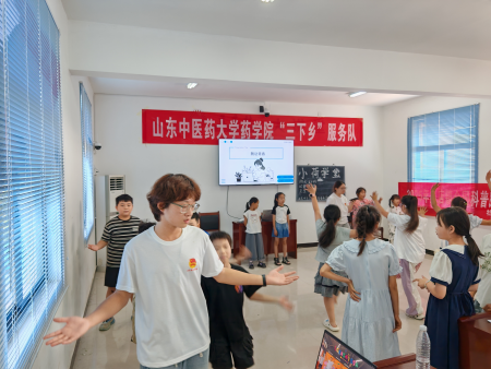 党史课堂忆峥嵘 龙狮太极舞青春