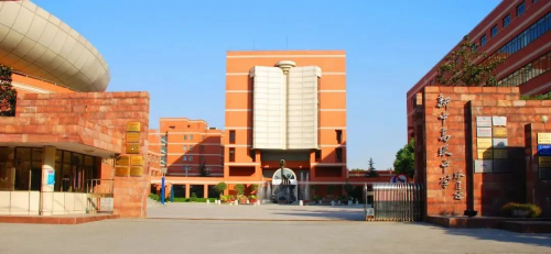 itc保伦股份专业扩声、舞台灯光、声光影平台助力上海市新中高级中学音乐厅打造视觉盛宴！