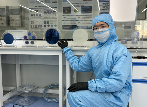 自主创新的展现：北京科技大学芯烁科技团队在二维WSe₂半导体材料研究领域取得进展