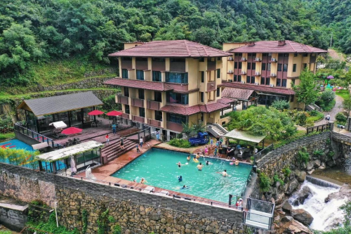 中老年退休旅游新选择！领头雁旅行社 “走亲式”旅游暖到心坎里