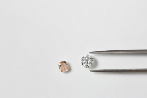 纪念日天然钻石挑选攻略：以璀璨铭记美好时光